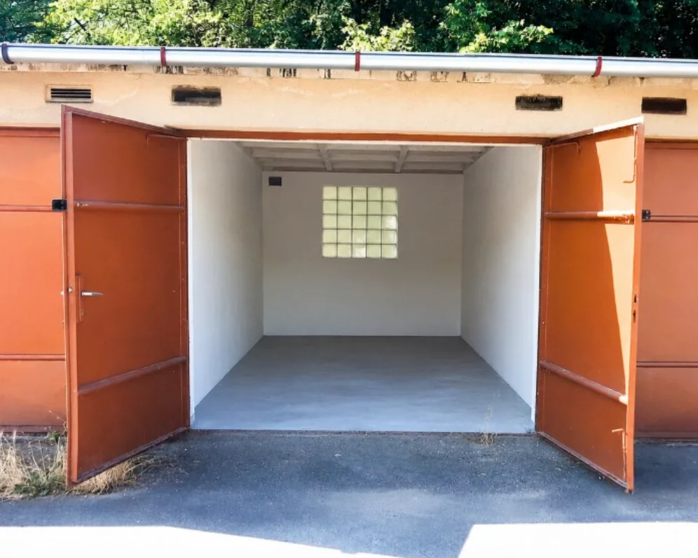 Garáž, 18m2, Rousínov - PRODÁNO